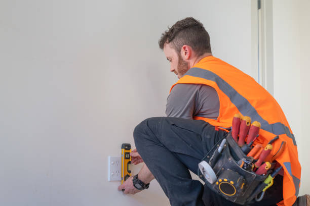 Best Circuit Breaker Repair  in Newburg, WI